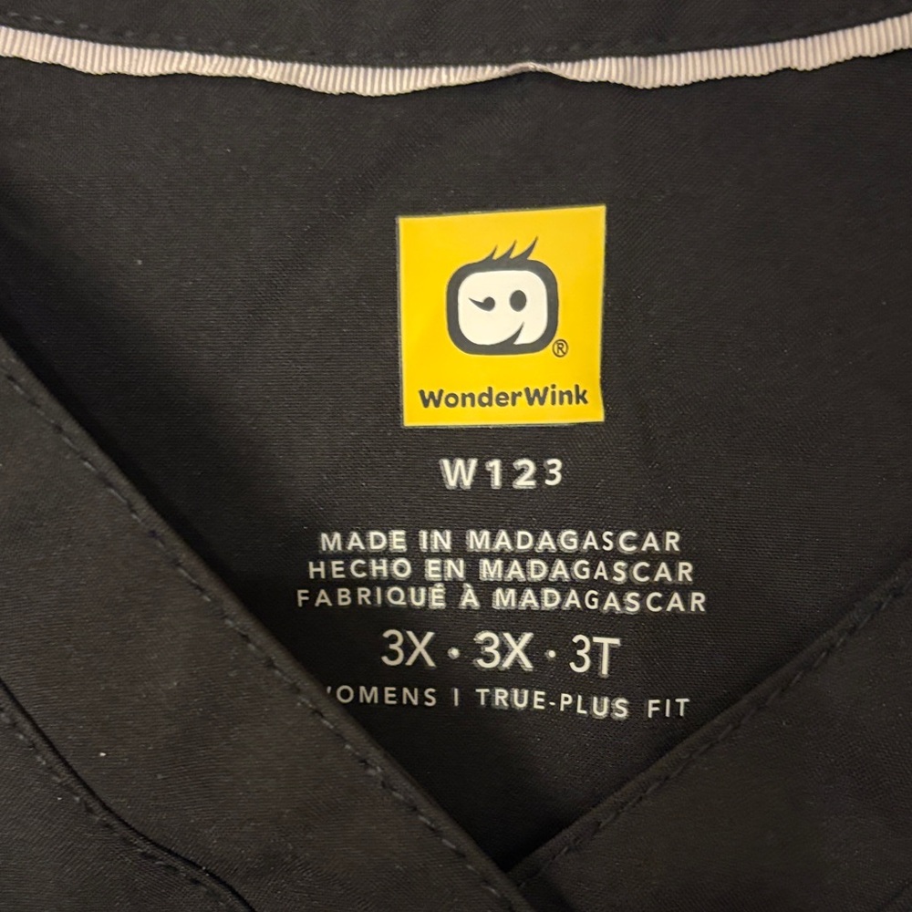 Women’s Black V-Neck Scrub Top - Picture 2 of 12